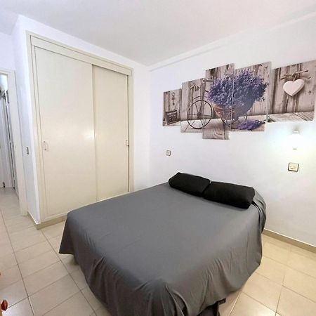 Meda Chica 3E Apartment Roses Bagian luar foto