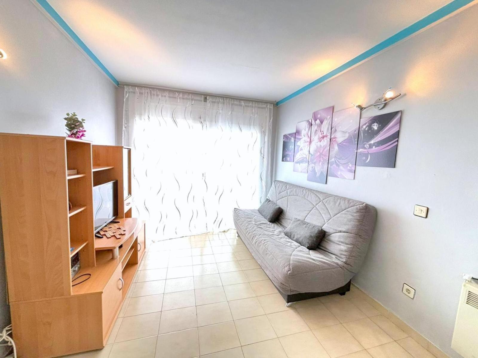 Meda Chica 3E Apartment Roses Bagian luar foto