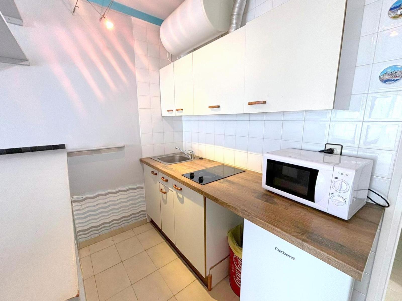 Meda Chica 3E Apartment Roses Bagian luar foto