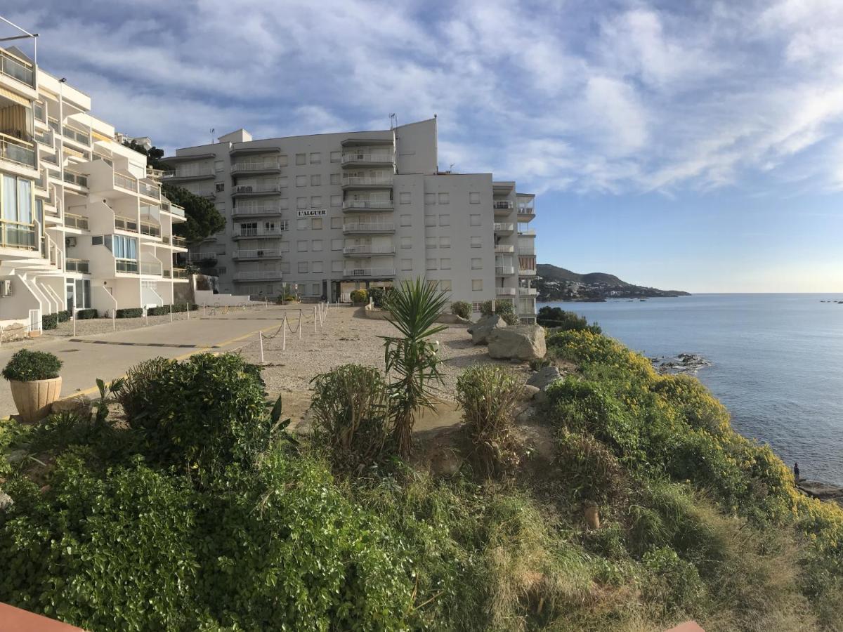 Meda Chica 3E Apartment Roses Bagian luar foto